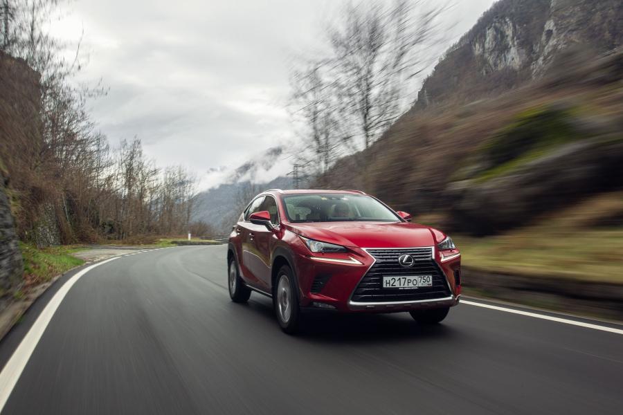  Lexus NX200 2018 года  (CIS) (фото 29 из 43)